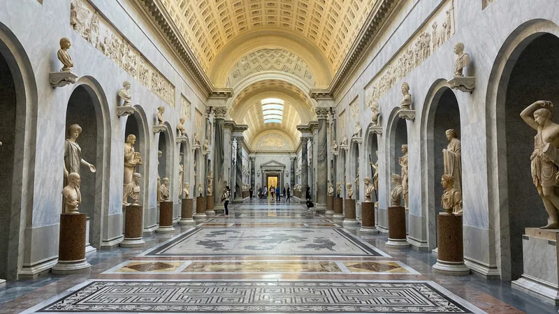 Green Line Bus + Vatican Museums